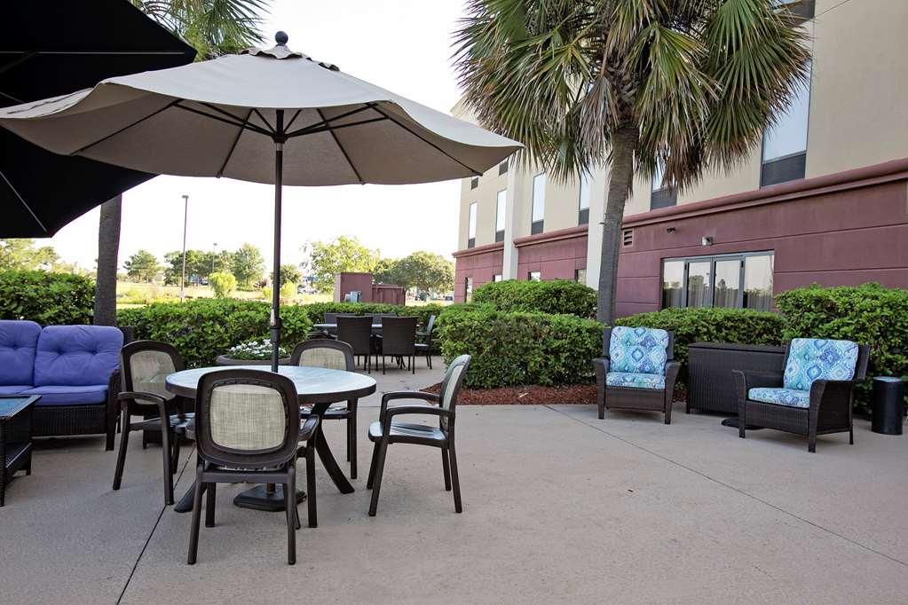 Hampton Inn مولتري المظهر الخارجي الصورة