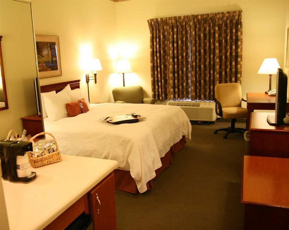 Hampton Inn مولتري الغرفة الصورة