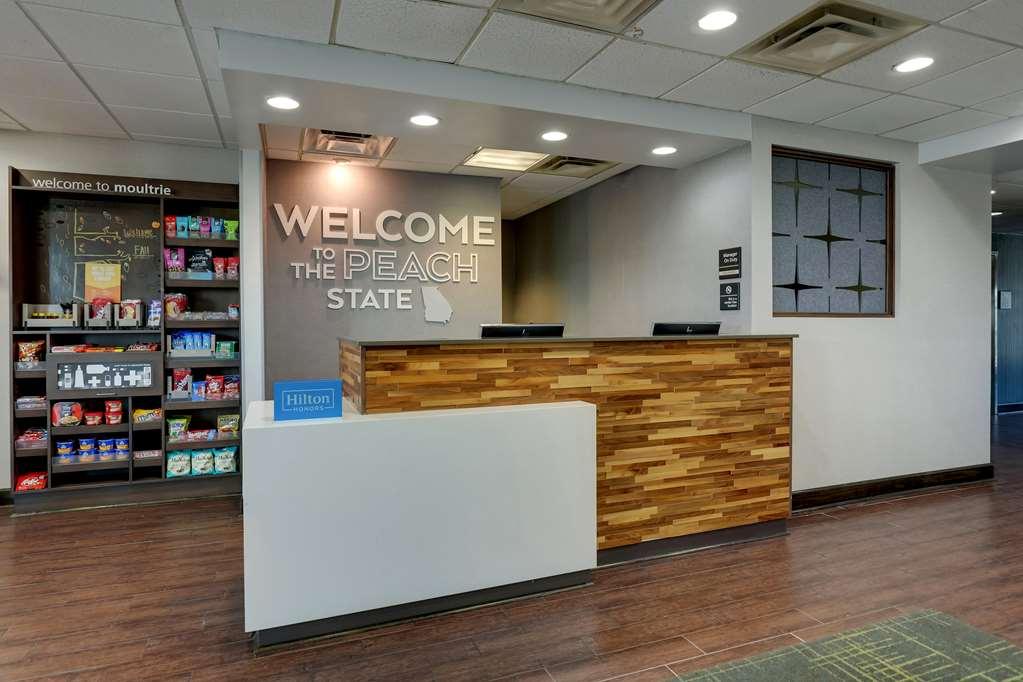 Hampton Inn مولتري المظهر الداخلي الصورة