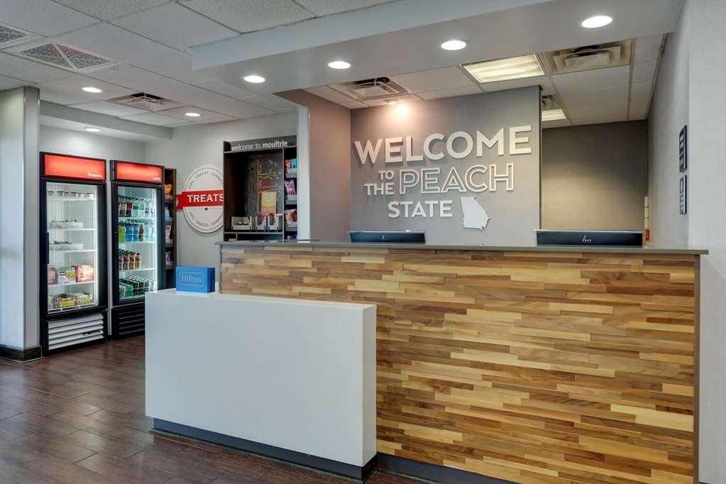 Hampton Inn مولتري المظهر الداخلي الصورة