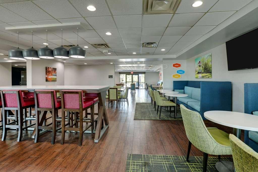 Hampton Inn مولتري المطعم الصورة