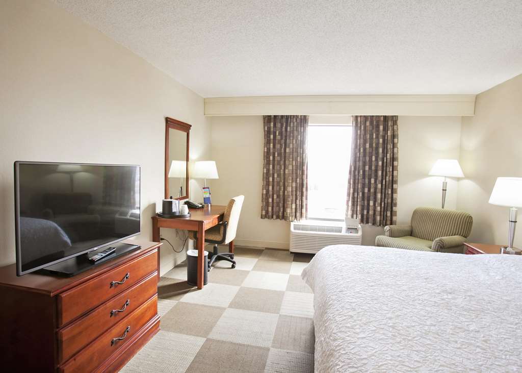 Hampton Inn مولتري الغرفة الصورة